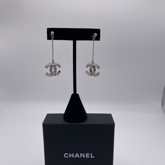 CHANEL DANGLE CRYSTAL EARRINGS - Picture 2 of 9